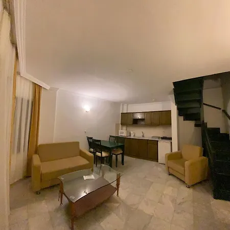 Club Mel Aparthotel